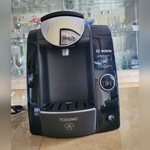 Bosch Tassimo Joy TAS4702UC Coffee Machine, 1.4 Litre – Black